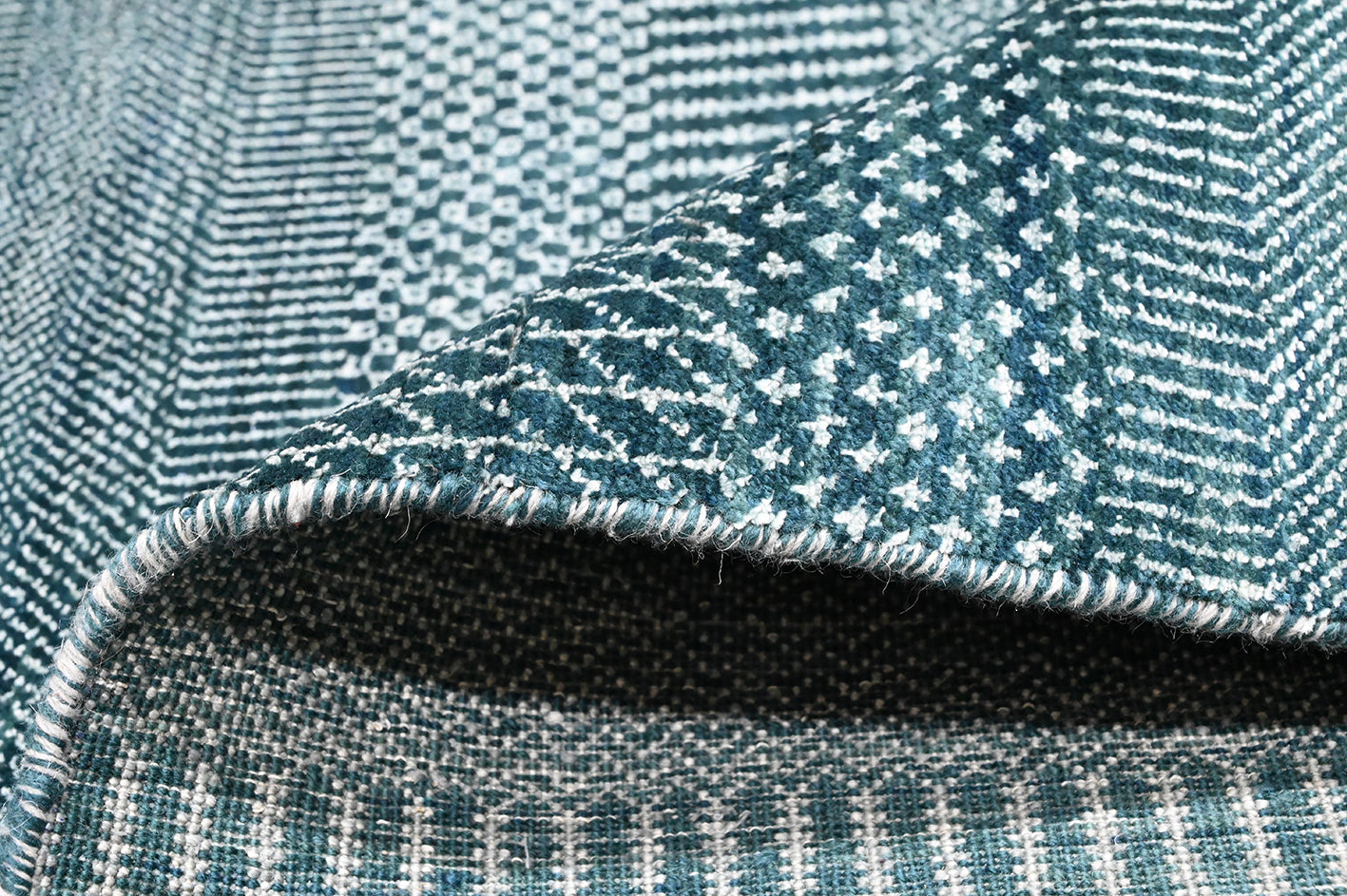 Illusion - Teal Green