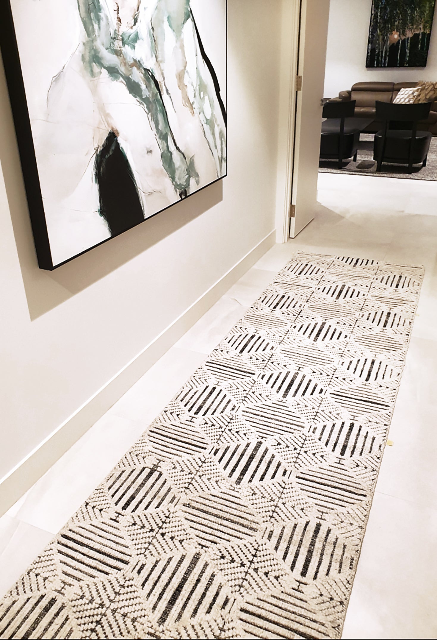 Mystique Zebra Runner