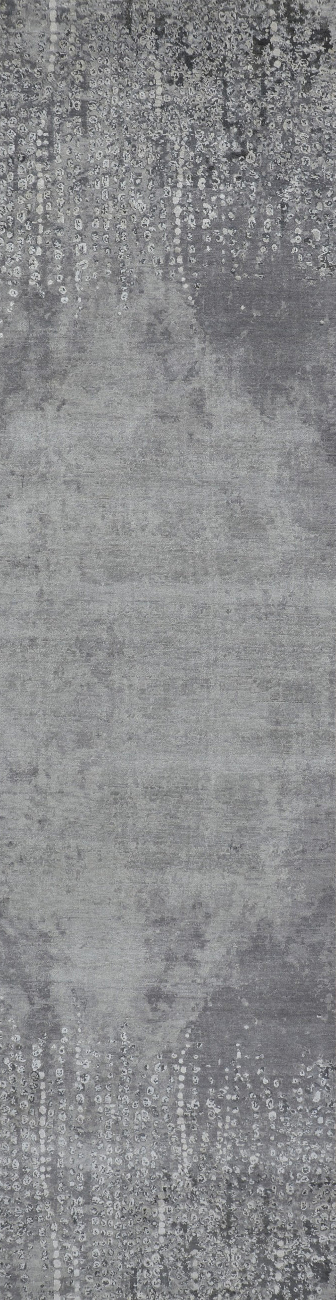 Bayview Grey Runner